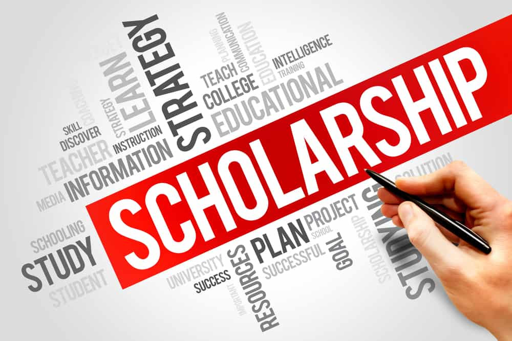 EduCom.World Picks Finalists To Receive Full-ride University Scholarship